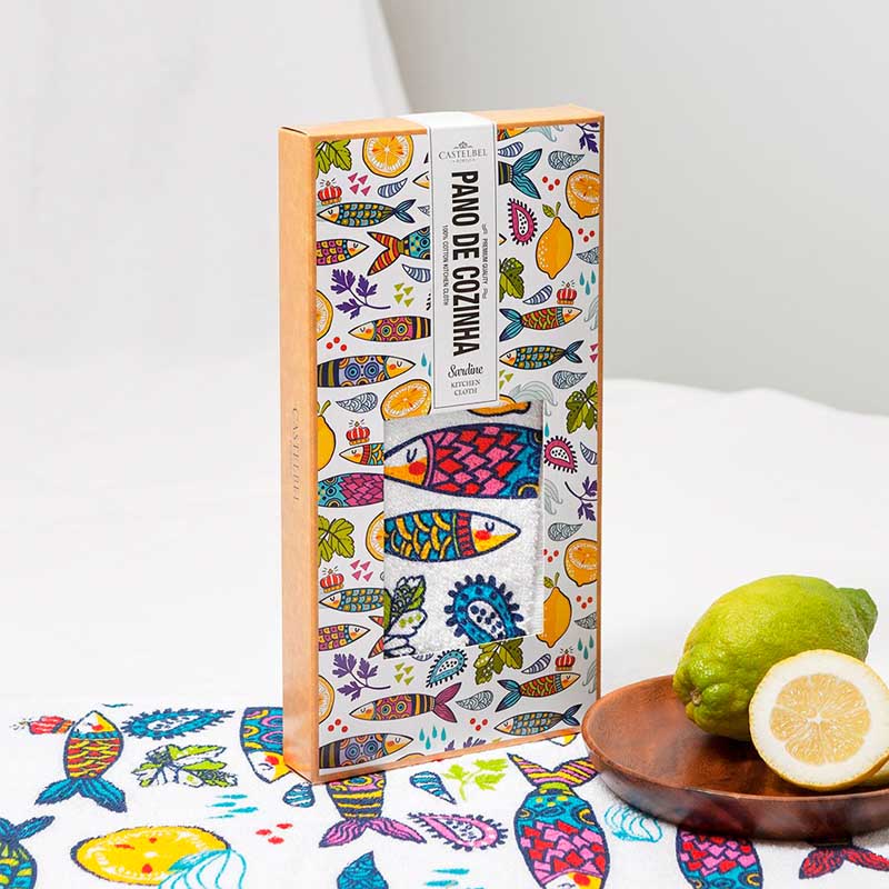 castelbel-sardine-kitchen-cloth in gift box with a wooden bowl with lemon